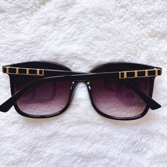 Joanne Black Square Sunglasses - Picture 13 of 13